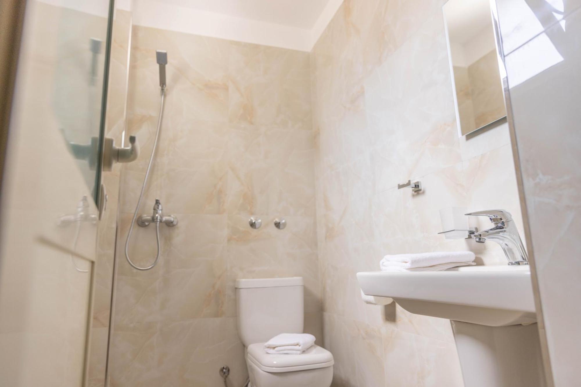 Hotel Vila Max Durrës Zewnętrze zdjęcie