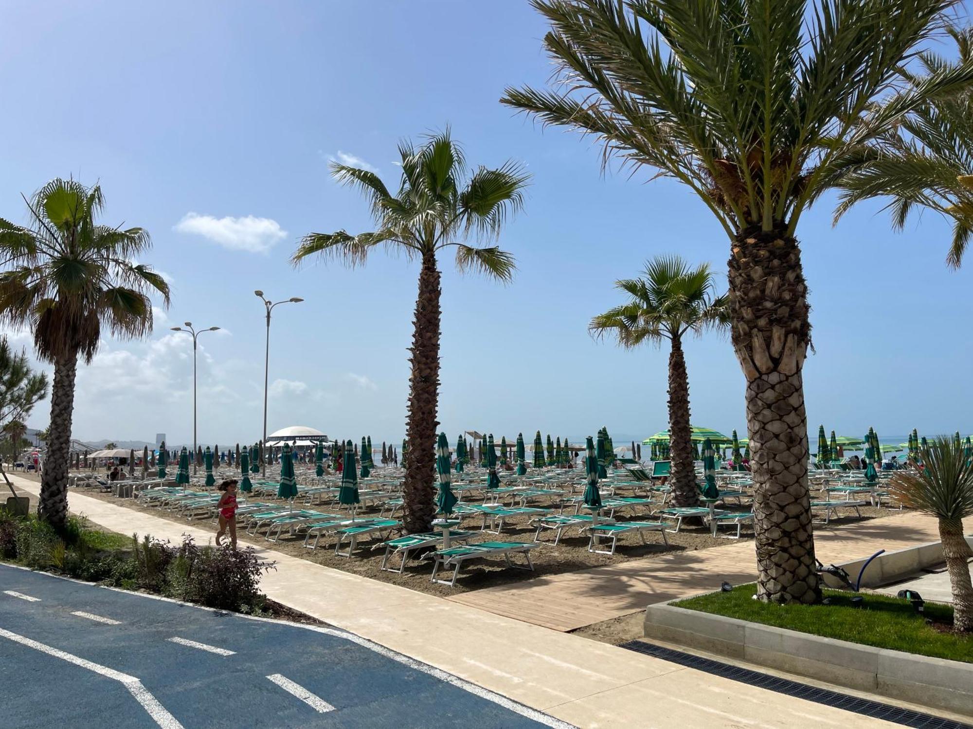 Hotel Vila Max Durrës Zewnętrze zdjęcie