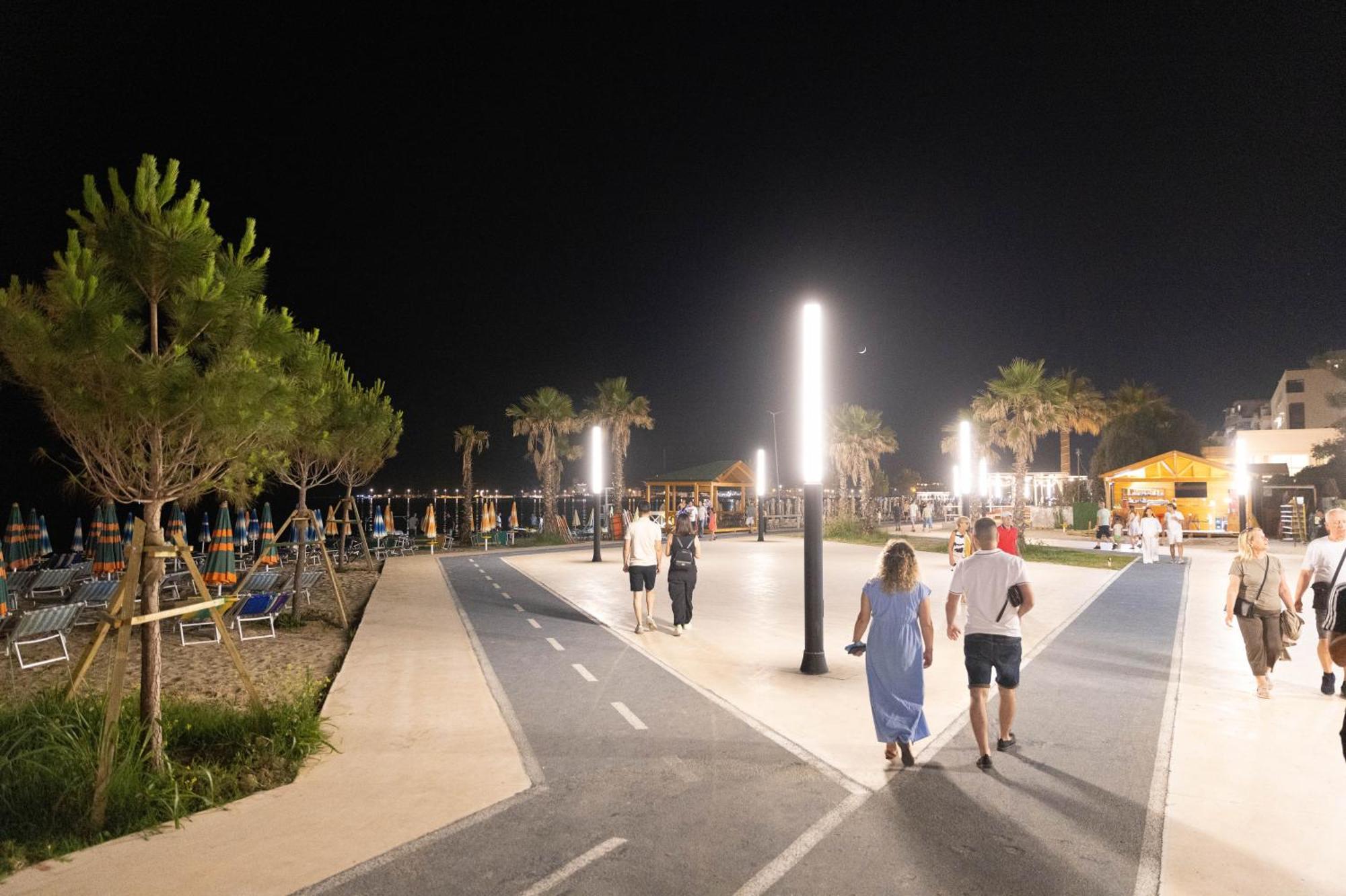 Hotel Vila Max Durrës Zewnętrze zdjęcie